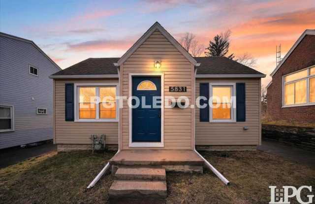 5831 Gany Mede Dr. photos photos