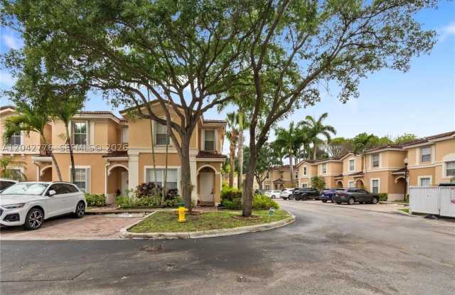 12990 SW 30th Ct Gallery 2