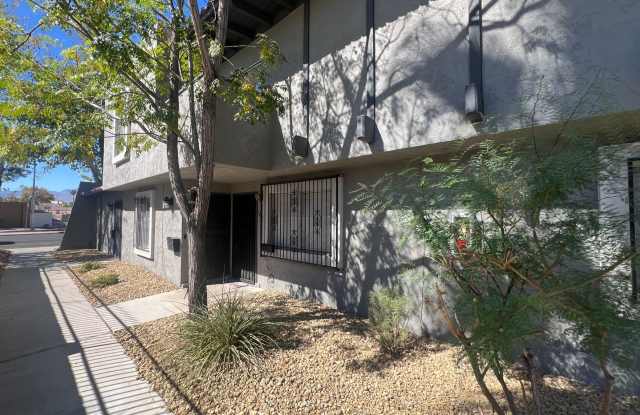 2 Story Upgraded Condo Gallery 1