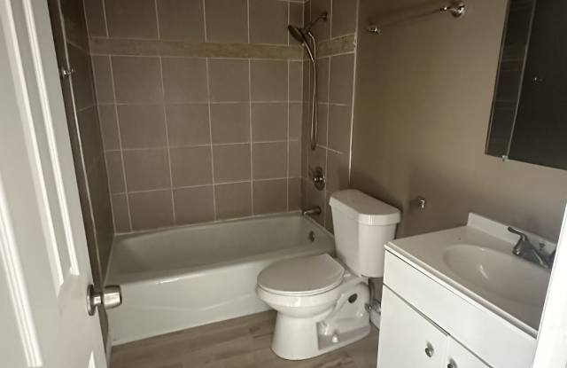 8456/58 Lane Drive - 8456 Gallery 2