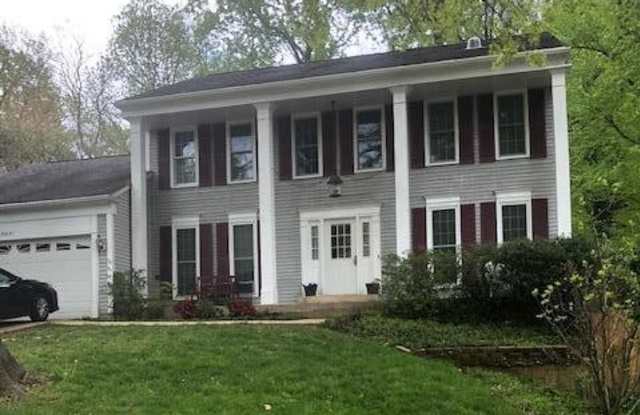 9801 BRONTE DR - 9801 Bronte Drive, Kings Park West, VA 22032