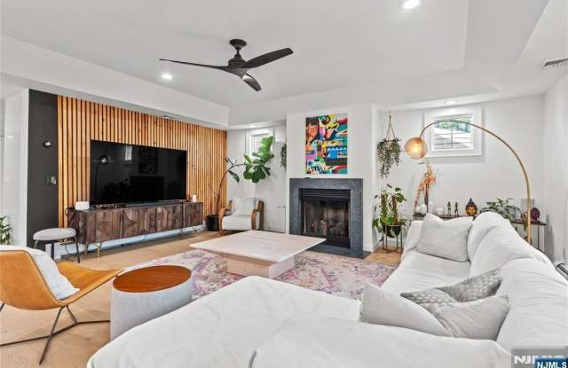 165 Montross Avenue photos photos