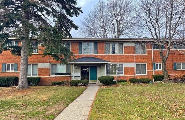 1245 DERBY Road - 1245 Derby Road, Birmingham, MI 48009