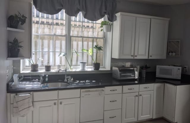 2844 Cedar Ln - 2844 Cedar Lane, Merrifield, VA 22031