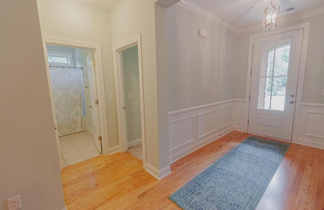 2402 Via Palma Dr. Gallery 3