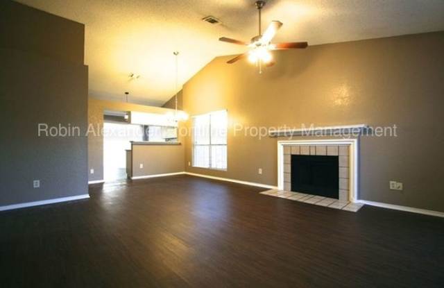 1007 Danforth Court Gallery 4