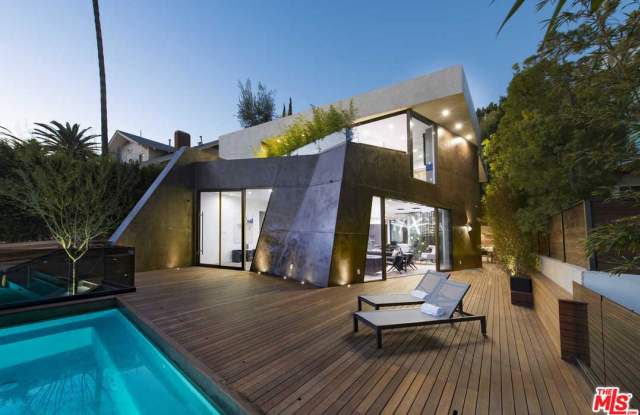 8971 SHOREHAM Drive Gallery 2