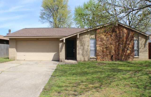 Coming soon 3 Bedroom in Broken Arrow! photos photos
