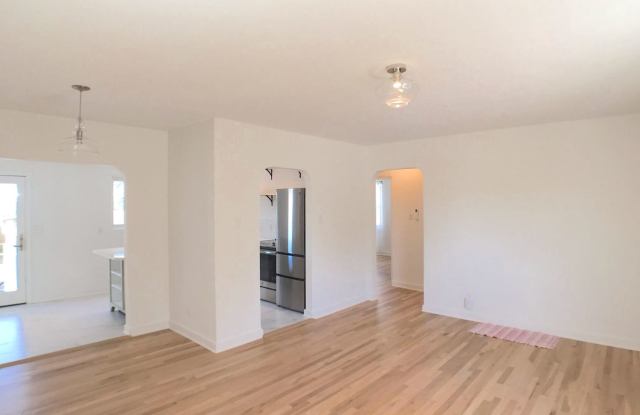 Charming Home Near Nob Hill  UNM with Beautiful Hardwood Floors. Updated Kitchen! photos photos