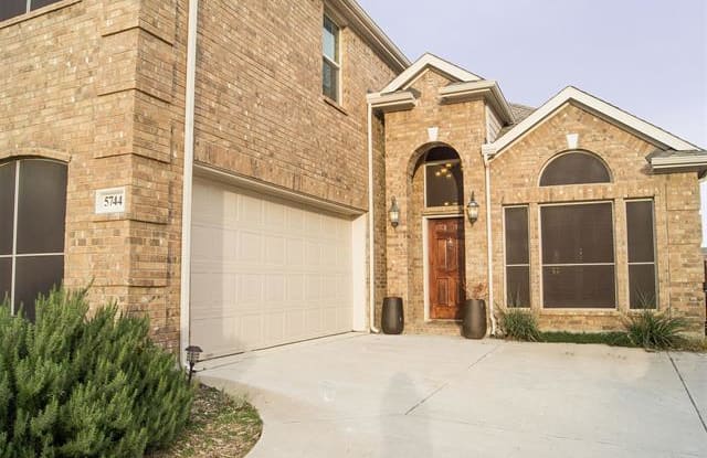 5744 Spirit Lake Drive - 5744 Spirit Lake Drive, Fort Worth, TX 76179