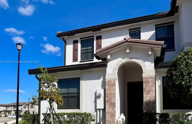 11383 W 34th Way - 11383 West 34th Way, Hialeah, FL 33018
