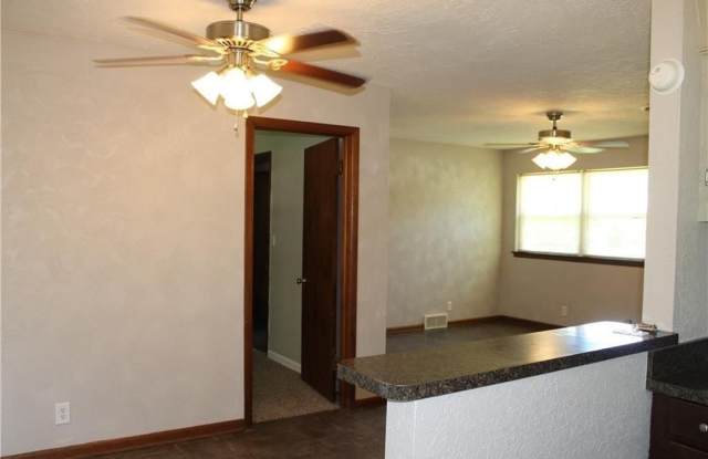 213 S Mercedes Drive Gallery 2