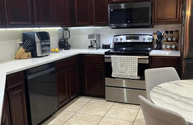 6424 South Goldenrod Road Gallery 4