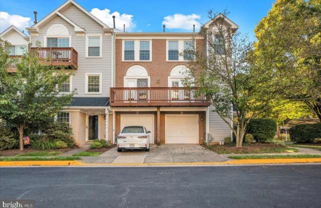 11809 ROCKAWAY Lane unit: 13 - 11809 Rockaway Lane, Fair Oaks, VA 22030