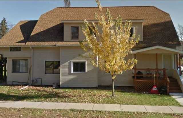 422 Walnut Street - 4 photos photos