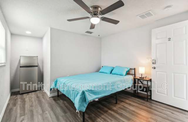 10033 Brunswick Lane - Room 2 Gallery 2