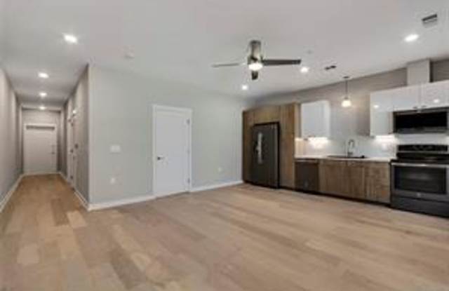 1/1 Condo on Hot SOCO photos photos