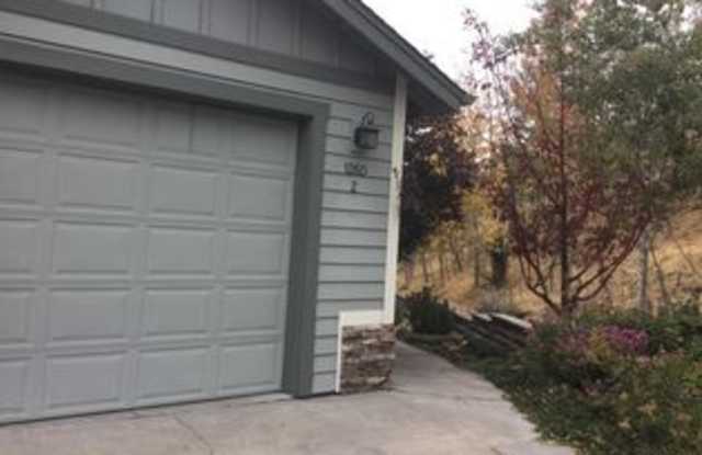 1260 Southwest Tanner Court #2 - 1 Gallery 2