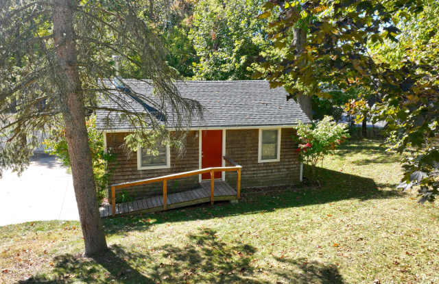 306 Eubank Street - 306 Eubank Street, Novi, MI 48377