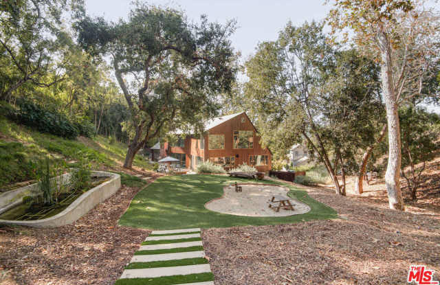 5720 Valley Oak Dr - 5720 Valley Oak Drive, Los Angeles, CA 90068