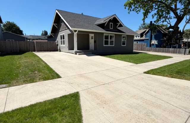 Remodeled 3 Bedroom House! photos photos Remodeled 3 Bedroom House! photos photos