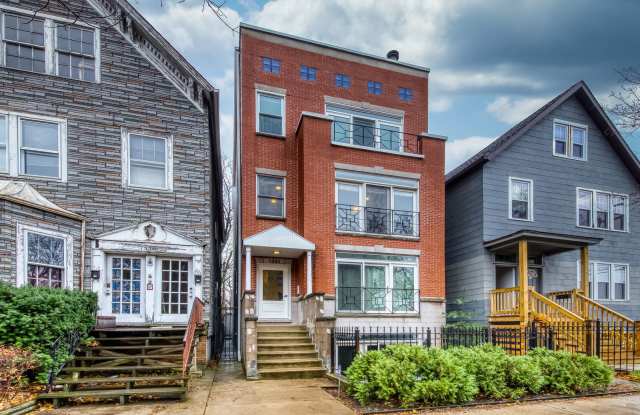 1541 West Roscoe Street photos photos