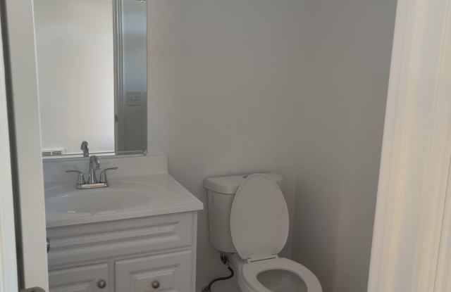 7009 W 7895 S Gallery 2