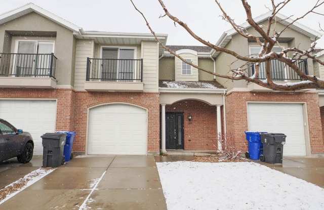 Beautiful Saratoga Springs Townhome for rent! Gallery 3