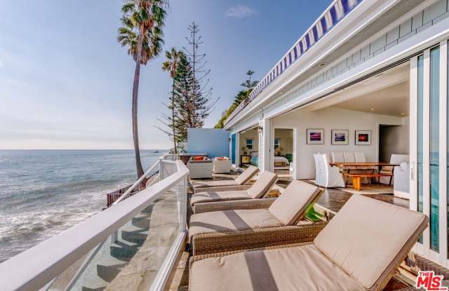 19722 PACIFIC COAST HWY - 19722 Pacific Coast Highway, Malibu, CA 90265