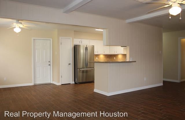 947 W Bertrand Street - 947 West Bertrand Street, Houston, TX 77088