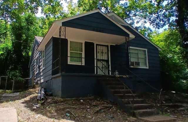 Come see this 4 Bed / 1.5 Bath Home For Rent photos photos