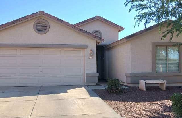 4 Bed 2 Bath Home with Split Floor Plan, Huge Yard  large Shed  2 Car Garage photos photos
