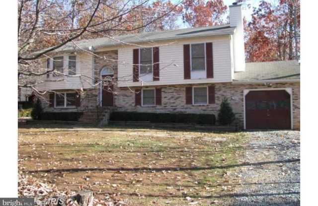 12905 DUBIN DR - 12905 Dubin Drive, Lake Wilderness, VA 22551