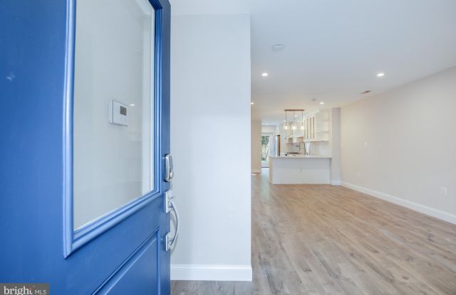 435 RIDGE Street NW Gallery 4