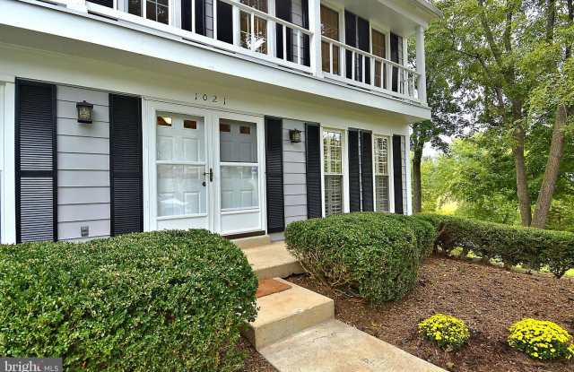 1021 RIVA RIDGE DR Gallery 2