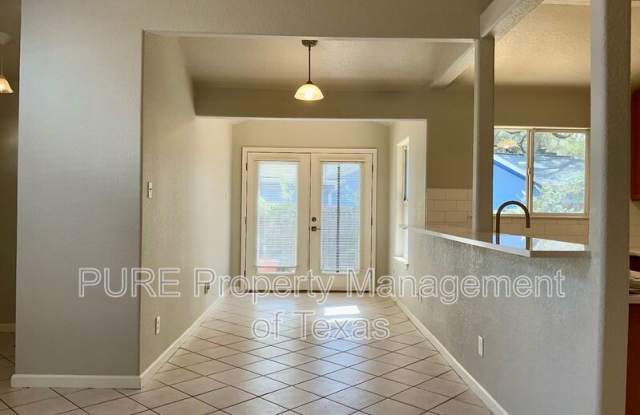 909 Hill Wood Dr Gallery 4