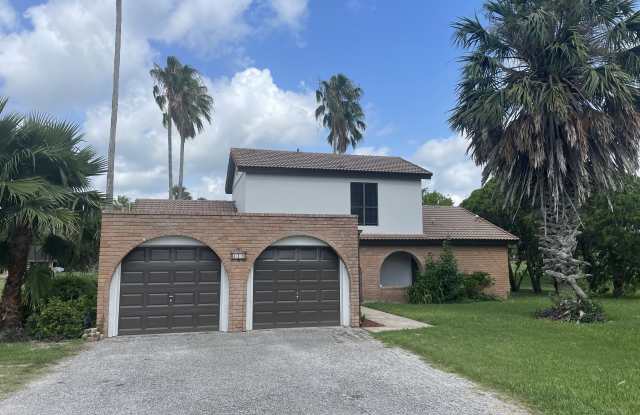 811 Avenida De Leon - 811 Avenida De Leon, Rancho Viejo, TX 78575
