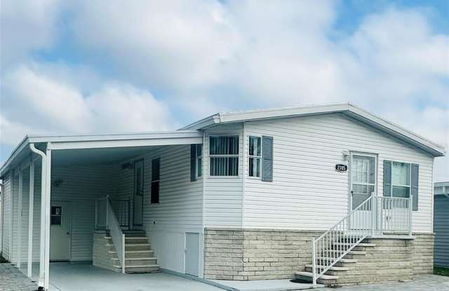 2305 BAY DRIVE photos photos