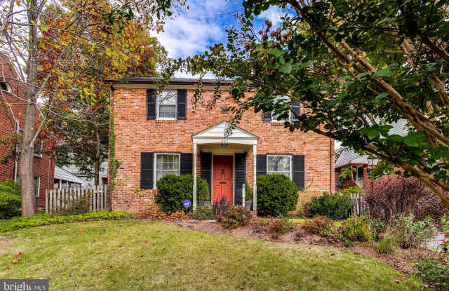 402 N BEECHWOOD AVENUE - 402 North Beechwood Avenue, Catonsville, MD 21228