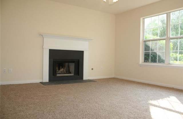 2221 Dresden Green NW Gallery 4
