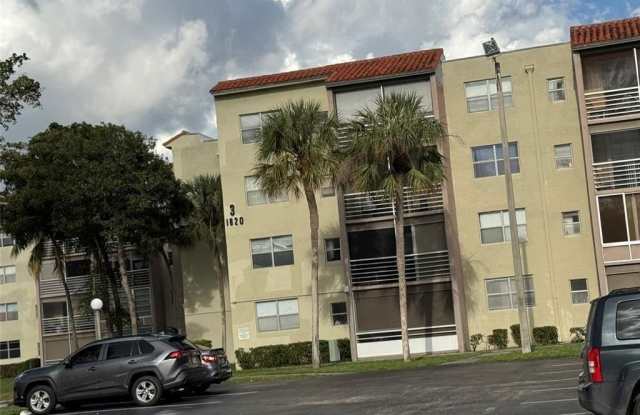 1820 N Lauderdale Ave photos photos