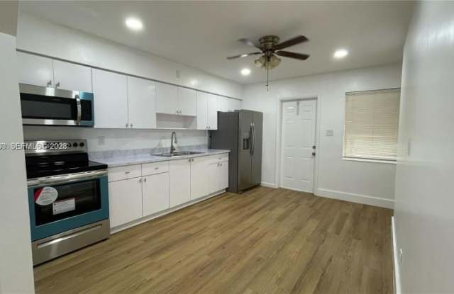 604 Glenn Pkwy photos photos