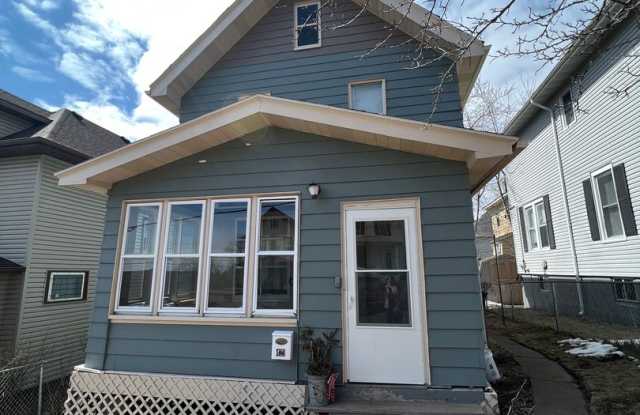 AVAILABLE JUNE - 3 Bed, 1 Bath Home close to Chester Park photos photos