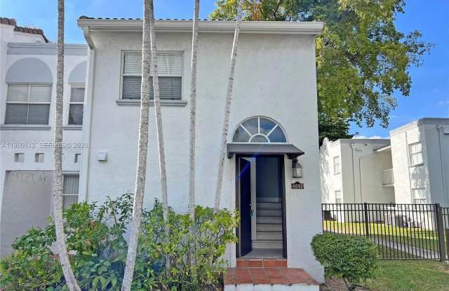 4892 NW 97 CT photos photos