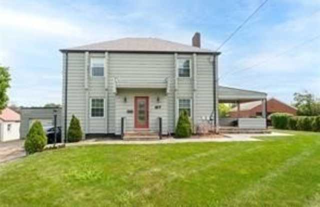 97 Belmont Cir Gallery 1