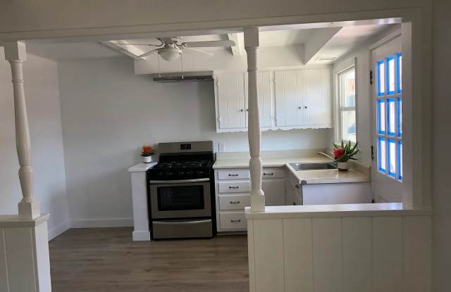 1827 W Balboa Blvd Apt 5 photos photos
