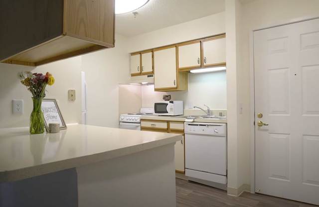 Kings Reserve Sterling 55+ Active Adult Apartment Homes photos photos