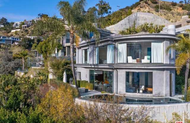 1750 Viewmont Dr - 1750 Viewmont Drive, Los Angeles, CA 90069