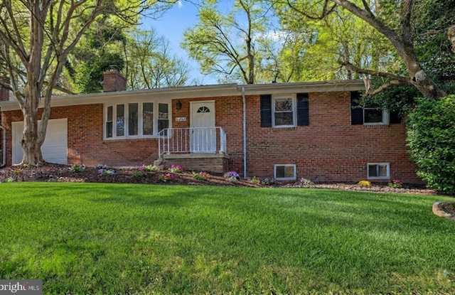 8209 ROSARYVILLE Road Gallery 3