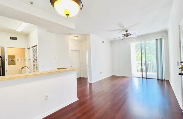 2304 Myrtlewood Cir E Gallery 4